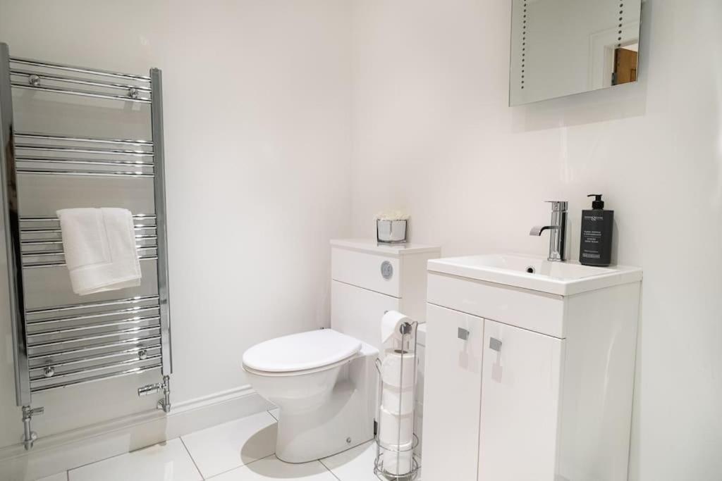 2 Bed 2 Bath Spacious Apartment In Central Aberdeen Ngoại thất bức ảnh
